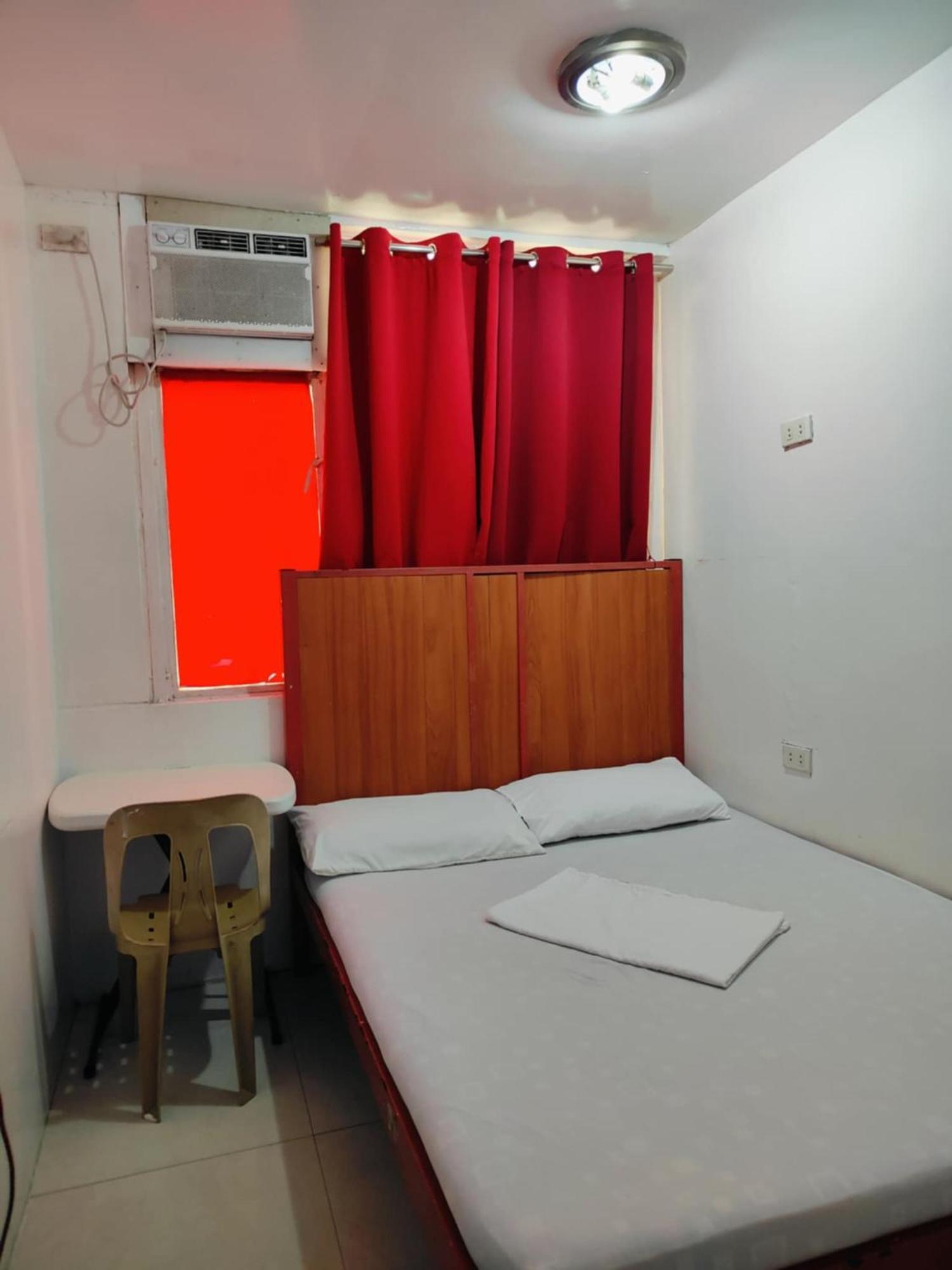 Malate Guest house 2*